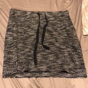 Women’s plus size pencil skirt, stretchy